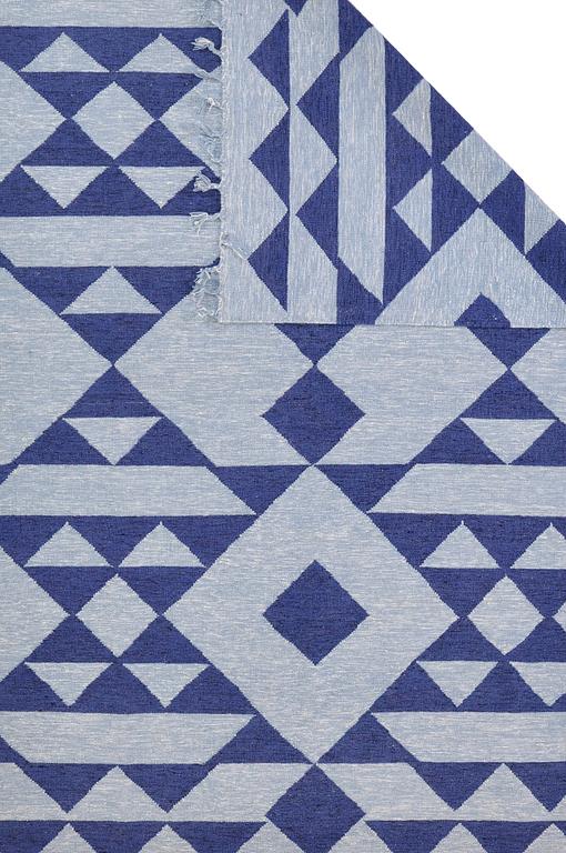 MATTA, slätväv, ca 300 x 207 cm.