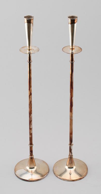 LJUSSTAKAR, 1 par, silver, Tore Eldh, Bröderna Carlsson, Göteborg 1962.