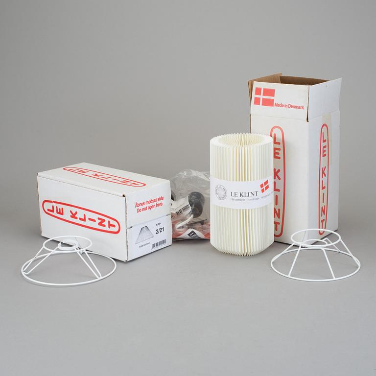 VÄGGLAMPOR 2 st & PLAFOND, Le Klint, modell 324/35 och 126/65.