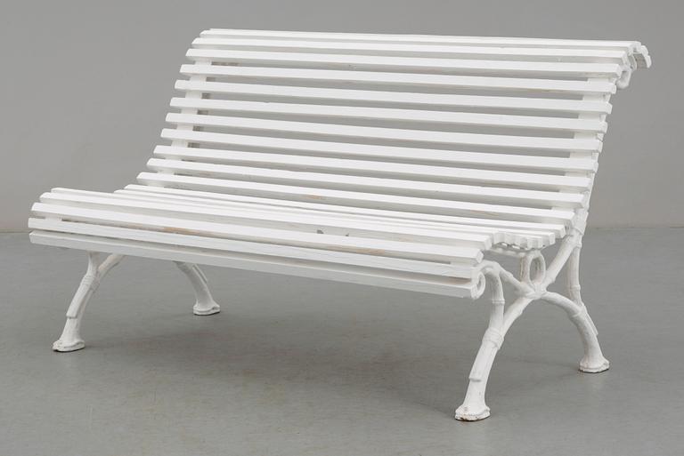 TRÄDGÅRDSBÄNK, gjutjärn och trä, 1900-tal.
