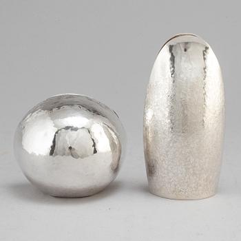 REY URBAN, vaser, 2 st, sterlingsilver, Stockholm 1969.