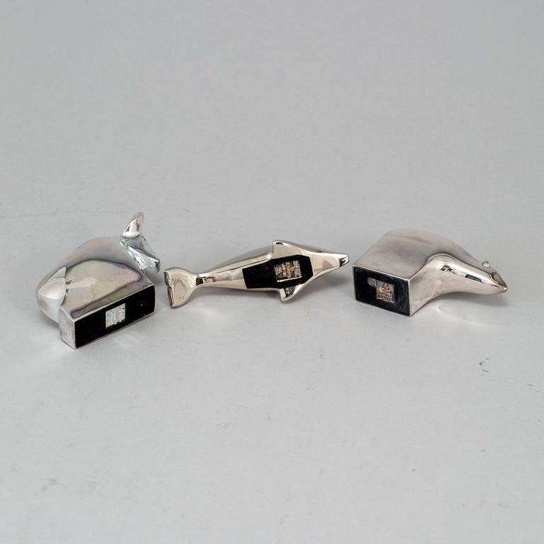 GUNNAR CYRÉN, a group of three silver plated figurines, Dansk Designs, Japan.