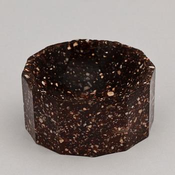 SALTKAR, porfyr, empire, 1800-talets första hälft.