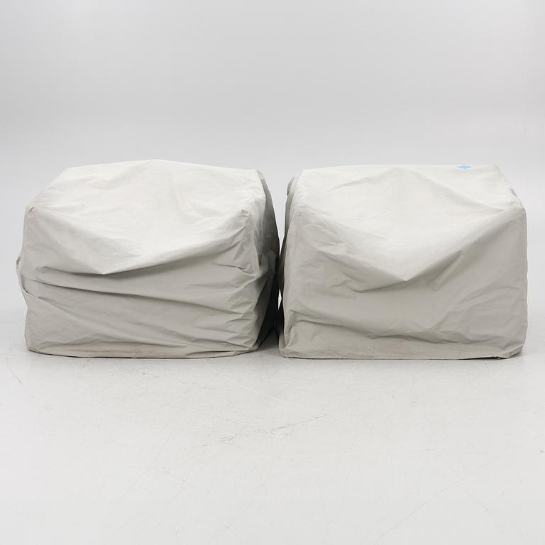 Paola Navone, fåtöljer för utomhusbruk, ett par, "Ghost Out", Gervasoni, Italien.