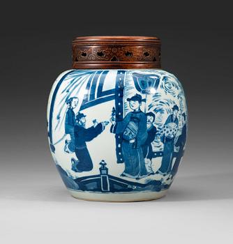 A blue and white jar, Qing dynasty Kangxi (1662-1722).