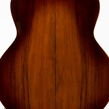 Herman Carlsson Levin, akustisk gitarr, "Modell 22", Sverige, 1945.