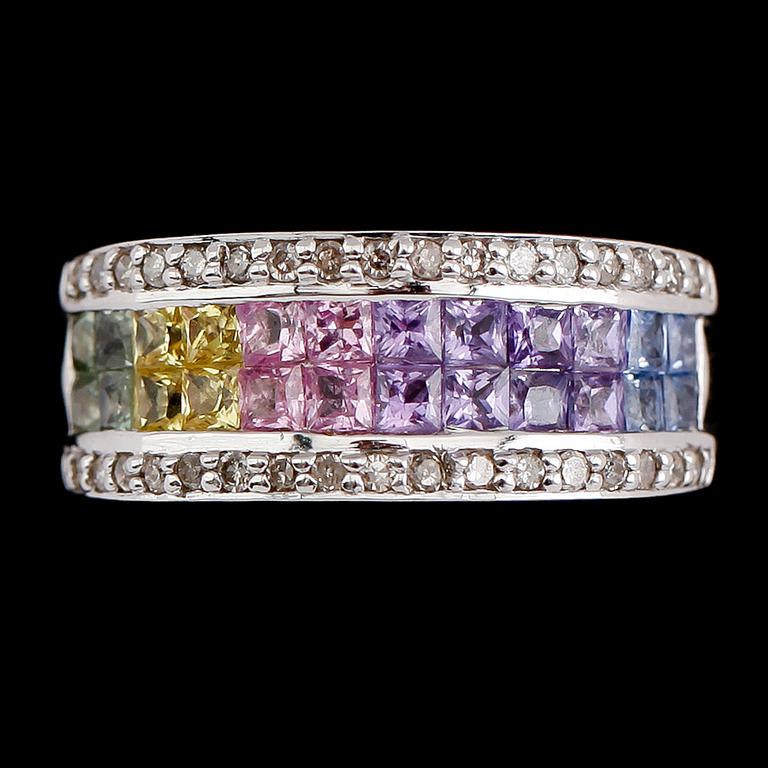 RING, 14 k vitguld, bla briljantslipade diamanter.