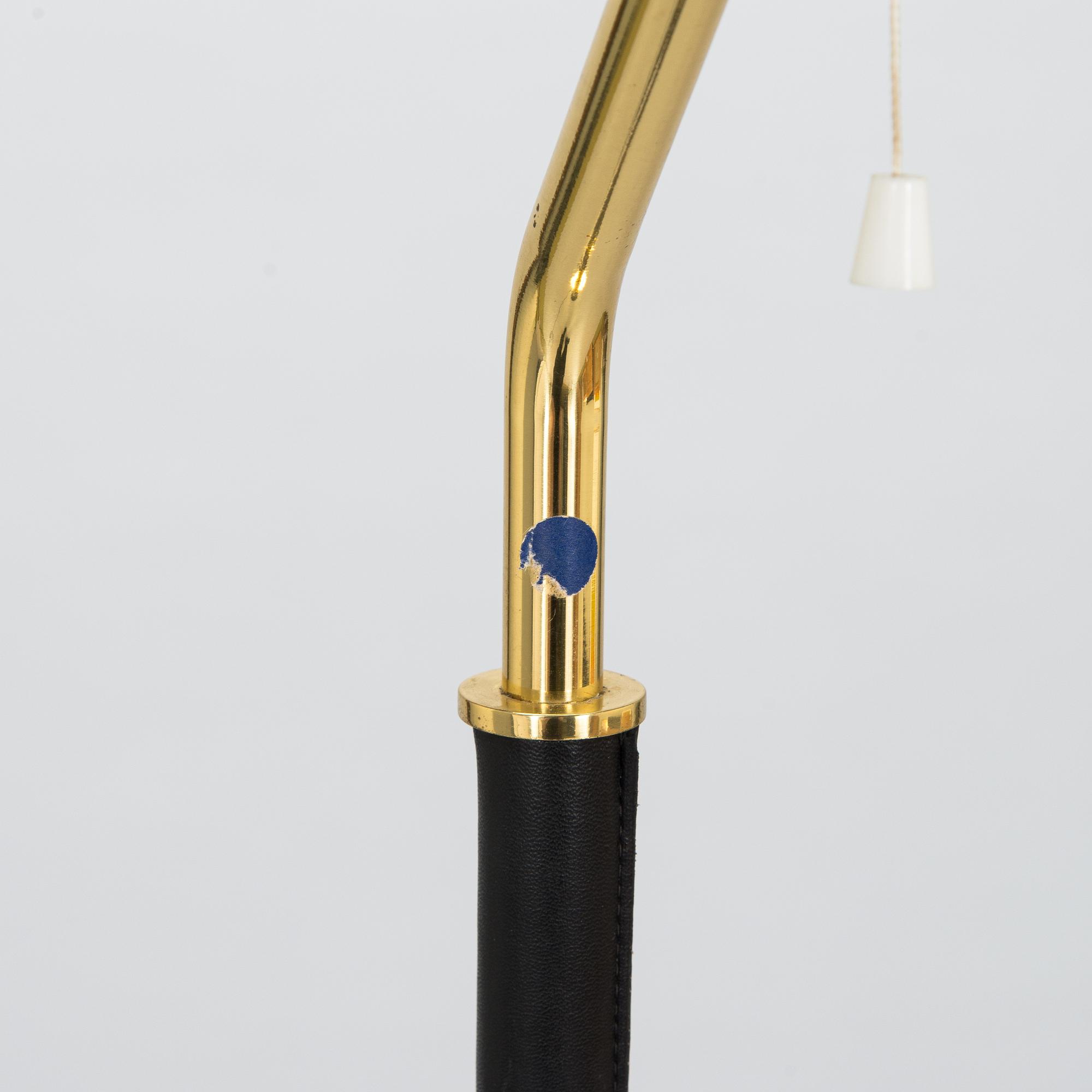 Alvar Aalto, lattiavalaisin, malli A808, Valaisinpaja.