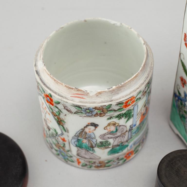 A probably 18th century chinese porcelain.