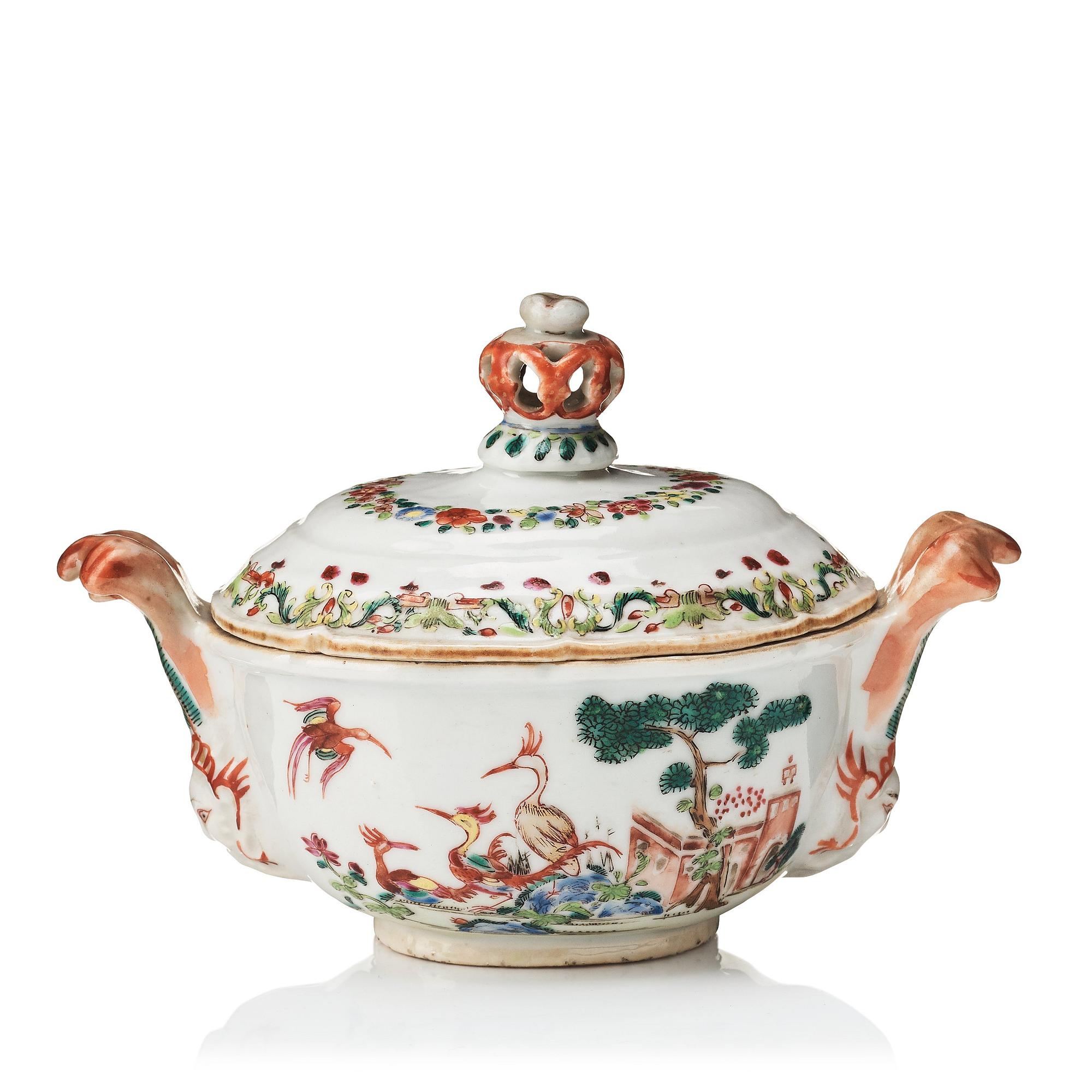 Smörterrin med lock, kompaniporslin. Qingdynastin, Qianlong (1736-95).