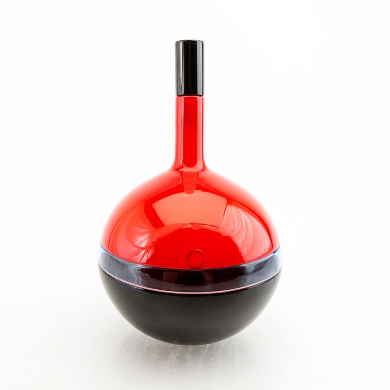 A 1990 "Vire" Timo Sarpaneva decanter with stopper for Venini, Italy.