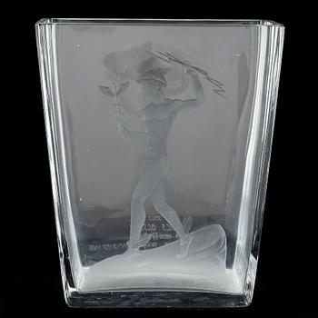 VAS, glas, Sven Palmqvist Orrefors 1942. Signerad.
