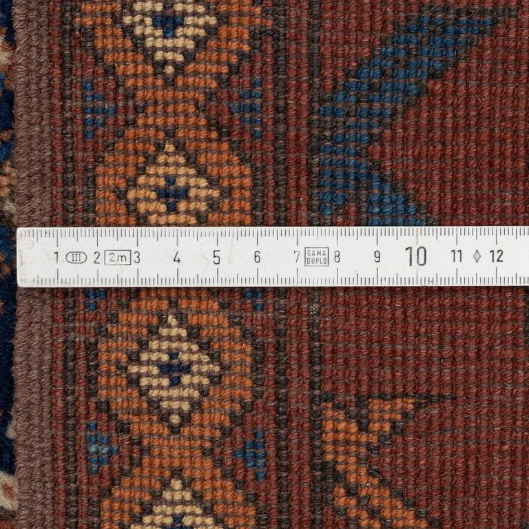 Rug, Kazak, approx. 305 x 202 cm.