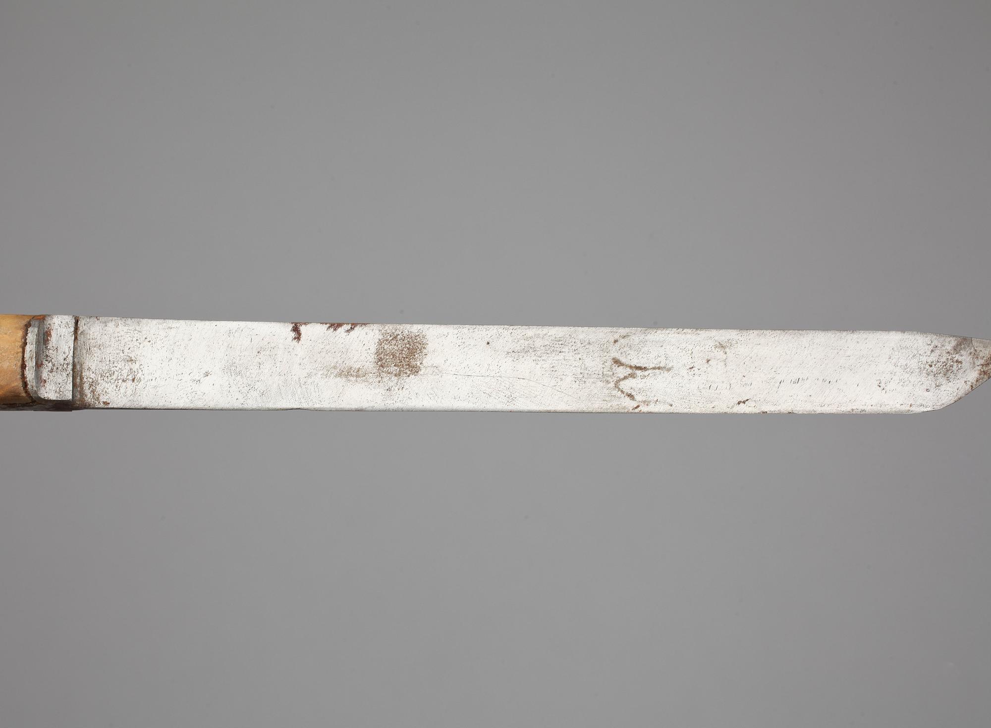 CHOPSTICKS samt KNIV, bland annat ben, sannolikt Kina, 1900-tal.