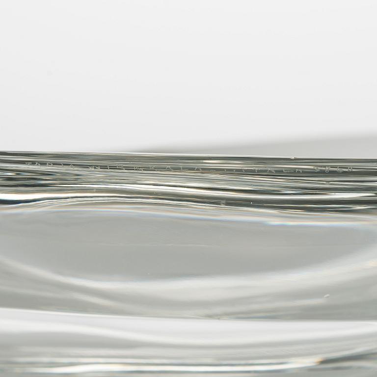 Tapio Wirkkala, an Art glass bowl, signed Tapio Wirkkala Iittala 3860.