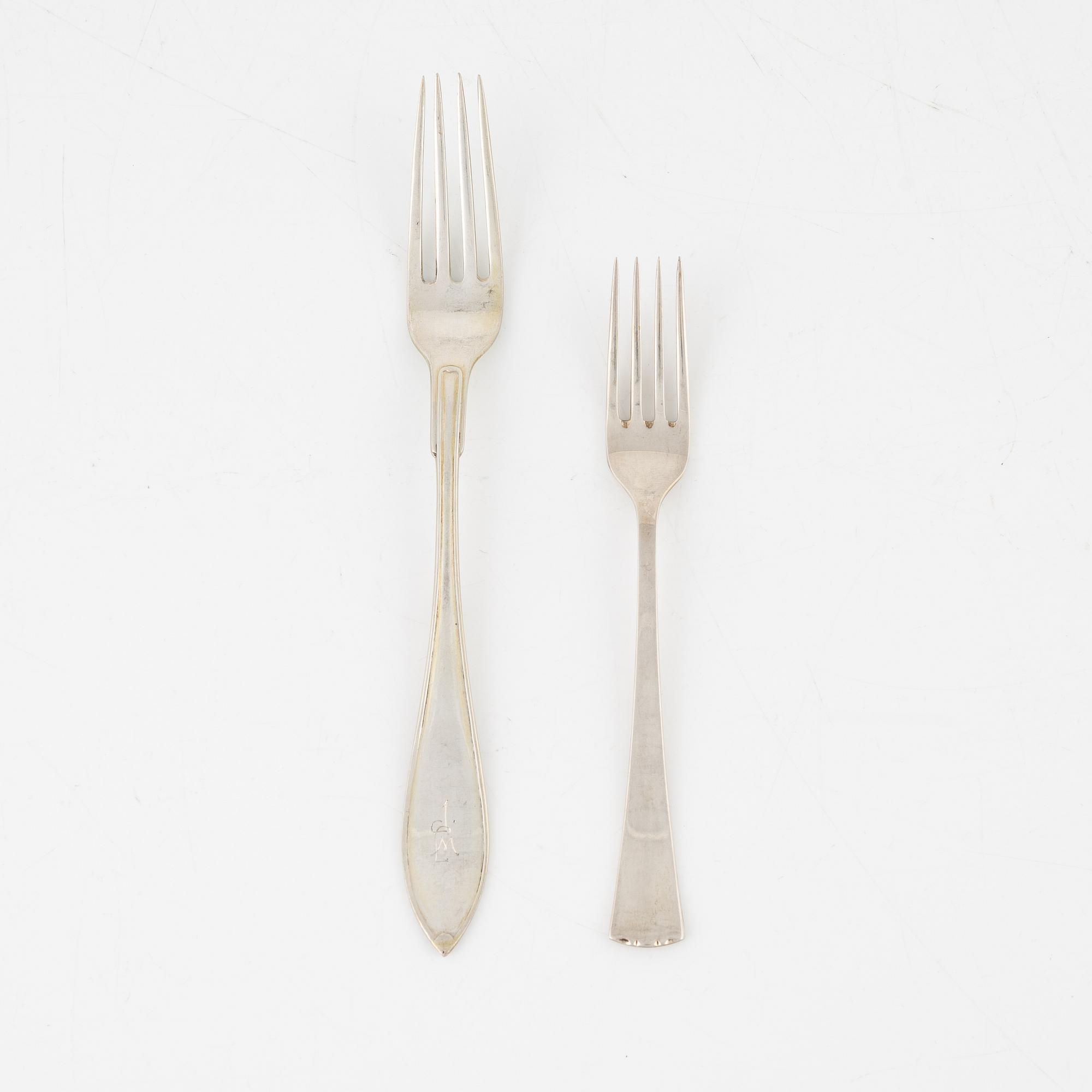 Bordsgafflar, 11 st, silver, Otto Larsson, Landskrona, 1917, Smörgåsgafflar, 12 st, silver, C.G.H. Stockholm, 1956-61.