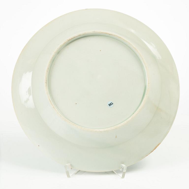 Tallrik, porslin, Kina, Qingdynastin, Kangxi (1662-1722).