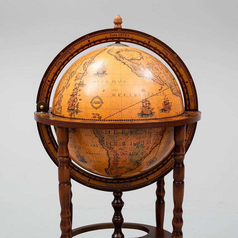 A bar globe, late 20th century.