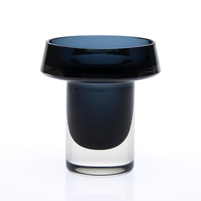 VAS, glas, modell "KF 260", signerad K. Franck Nuutajärvi Notsjö -60. Formgiven 1959.