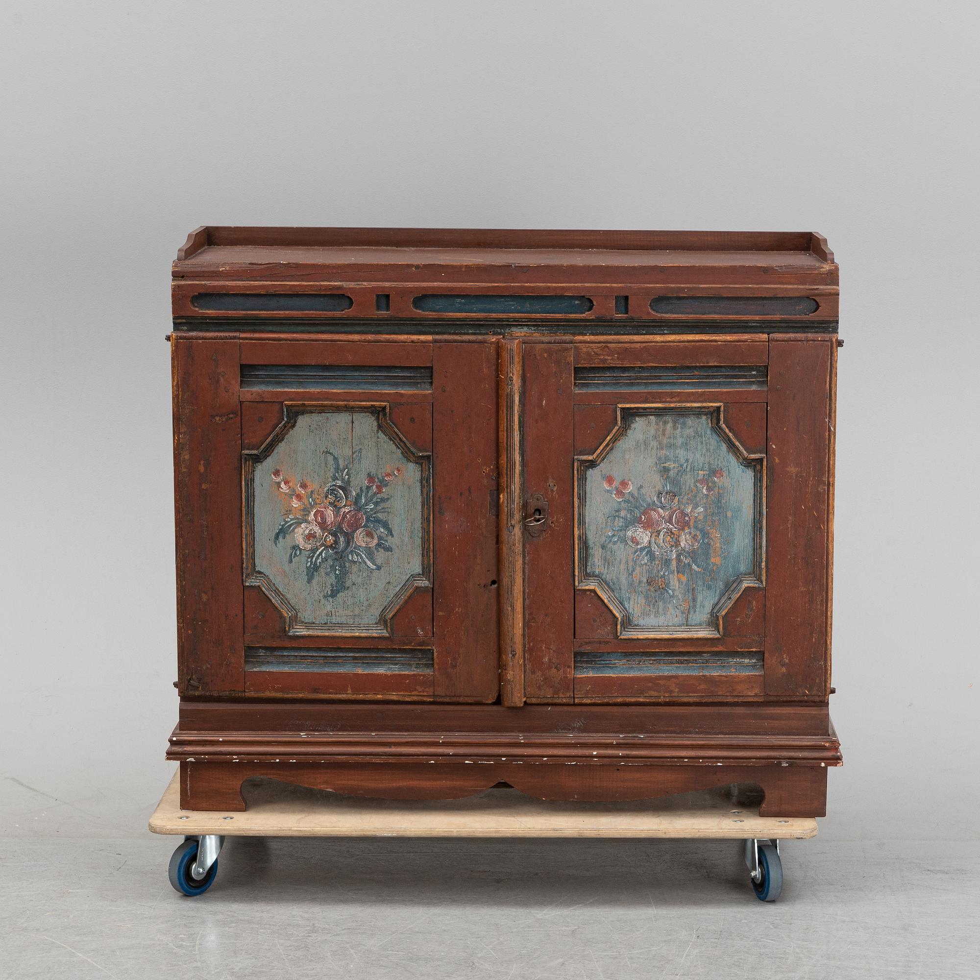 A Swedish painted cabinet, second half of the 18th century.