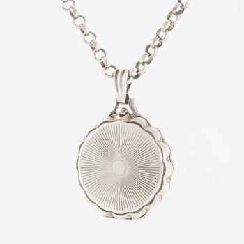 Medallion with photo compartment, with chain, silver.