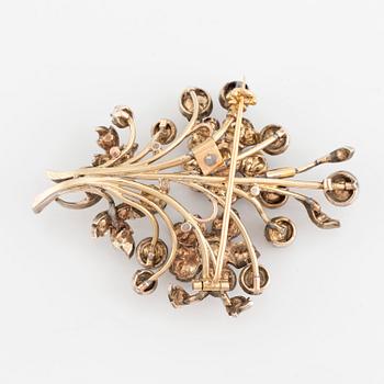 Rose cut diamond brooch.