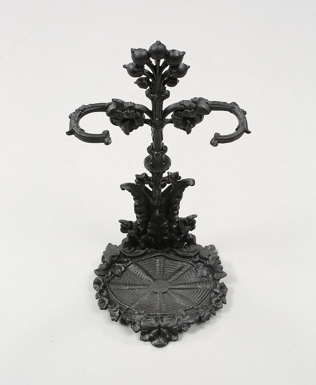 PARAPLYSTÄLL, gjutjärn, 1900-talets första hälft.