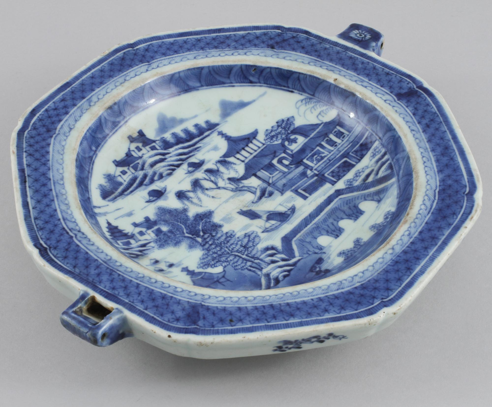 VÄRMEFAT, porslin, Kina, 1800-tal.