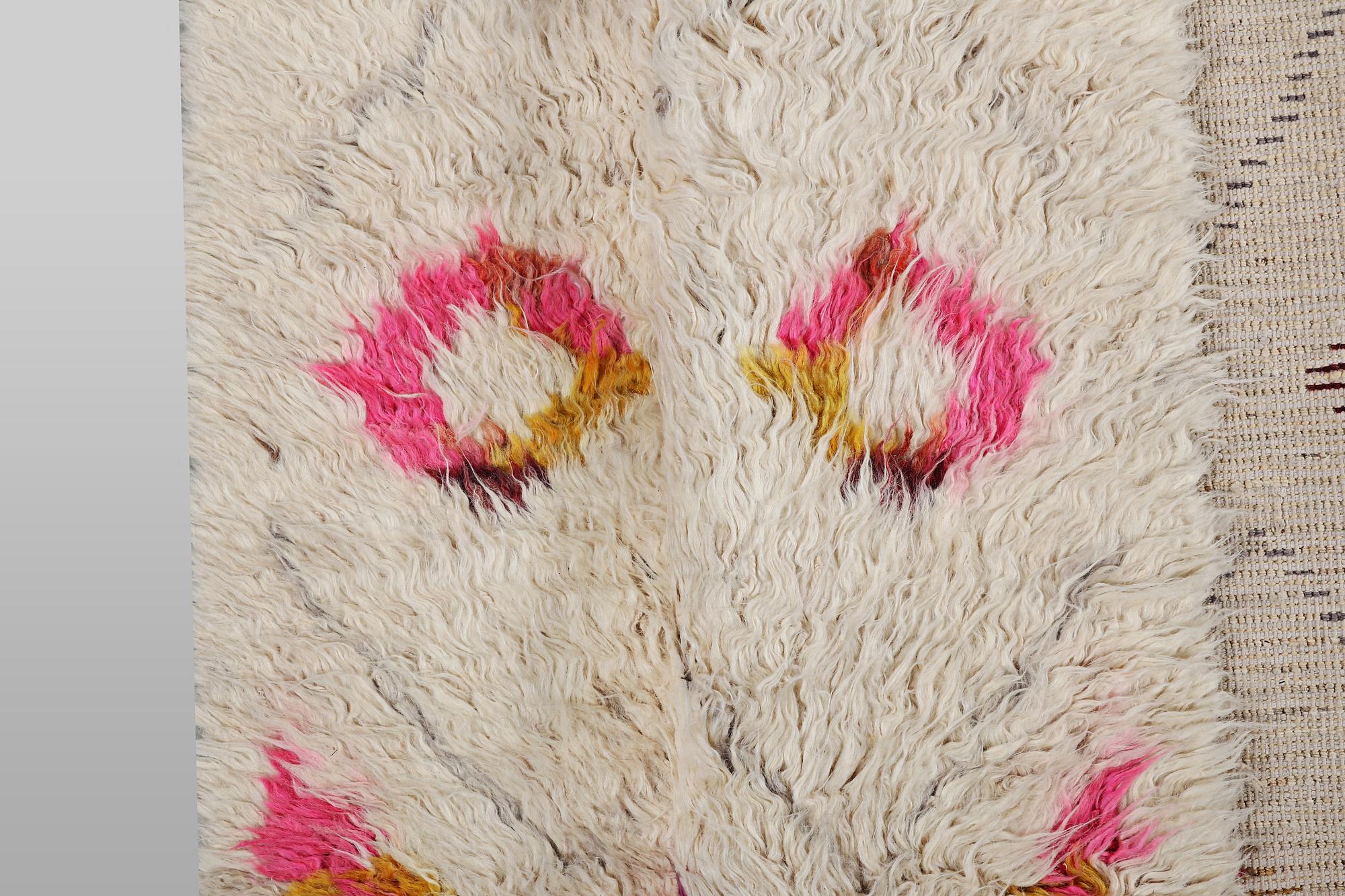 A carpet, Morocco, Berber, ca 266 x 177 cm.