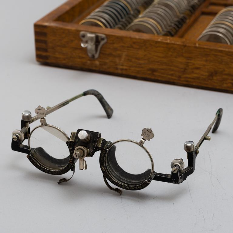 INSTRUMENT FÖR OPTIKER, troligen England, 1900-talets första hälft.