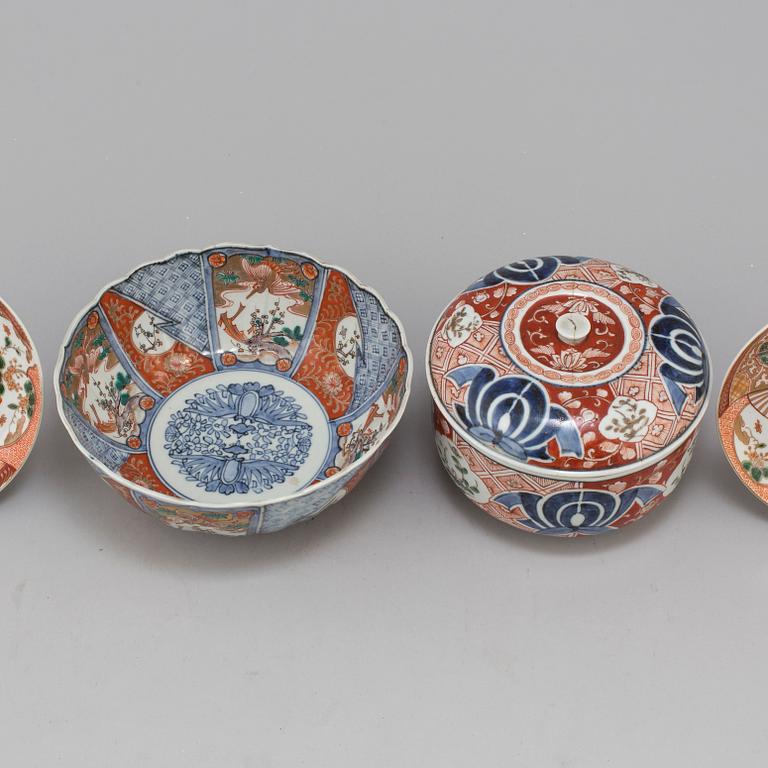 An imari bowl with cover, bowl, and a pair of dishes, Japan, Meiji (1868-1912).