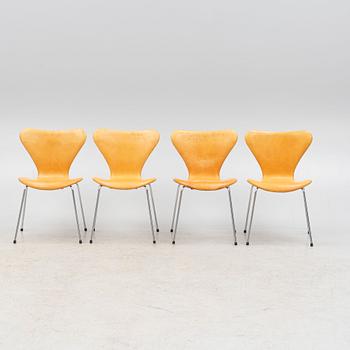 Arne Jacobsen,  stolar, 4 st, "Sjuan", Fritz Hansen, Danmark 1997.