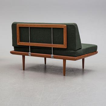 PETER HVIDT & ORLA MØLGAARD NIELSEN, soffgrupp 3 delar, "Minerva", France & Daverkosen, Danmark.