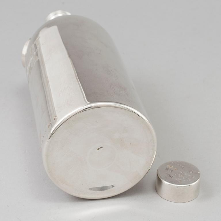 FLASKA, sterlingsilver, Cris, Stockholm, 1993, 542 gram.