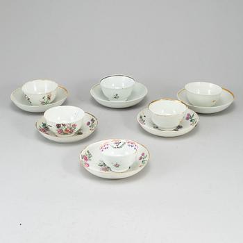 KOPPAR MED FAT, 6 st, kompaniporslin, Kina, Qingdynastin, Qianlong (1736-95).