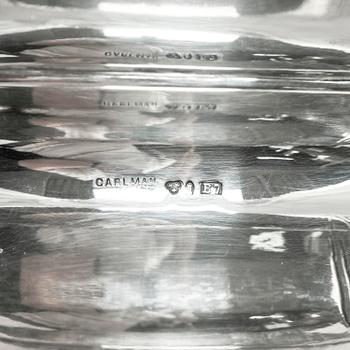 Sven Carlman, a large bowl on foot/wine cooler, silver, company CF Carlman, Stockholm 1904.
