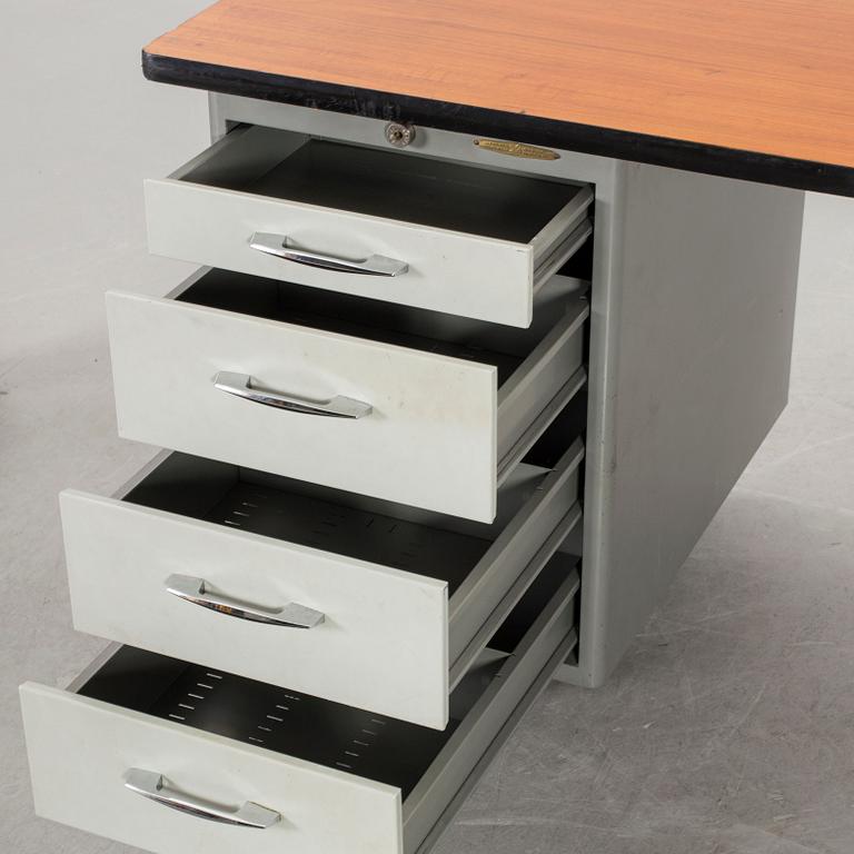 INDUSTRISKRIVBORD, metall, Kontorsmöbler Verkstads AB Lindqvist Motala.