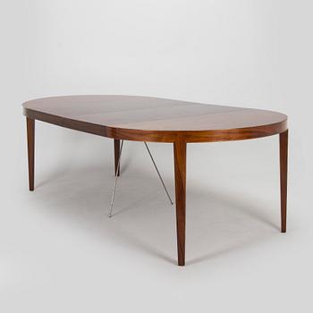 Severin Hansen, mid-20th century dining table, model 180 for Haslev Møbelsnedkeri, Denmark.