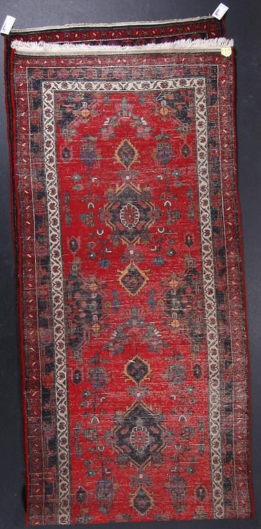 GALLERIMATTA, orientalisk, ca 475 x 107.