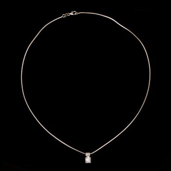 HÄNGE, briljantslipad diamant ca 0.20 ct. Uppskattningsvis H/vs. Platina. Keden 18K vitguld. Totalvikt 9,9 g.