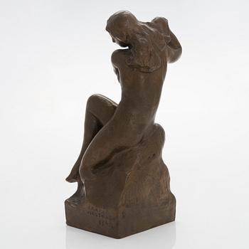 Aarre Aaltonen, Sitting Woman.