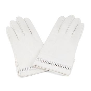 573. CHRISTIAN DIOR, a pair of white leather gloves, size 7.