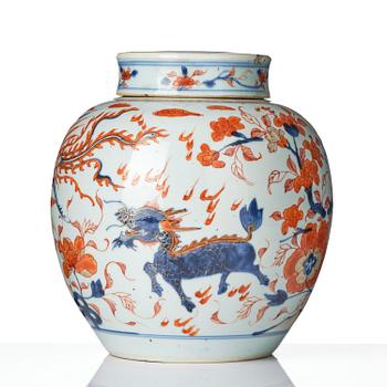 Bojan med lock, porslin. Qingdynastin, 1700-tal.