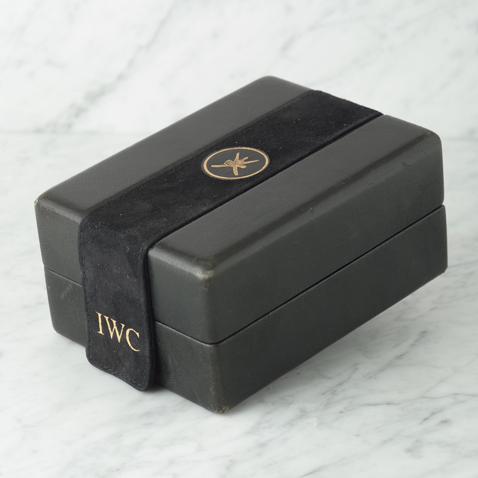 INTERNATIONAL WATCH Co, Schaffhausen, IWC,  "Oman Crest", armbandsur, 30 x 35,5 mm,