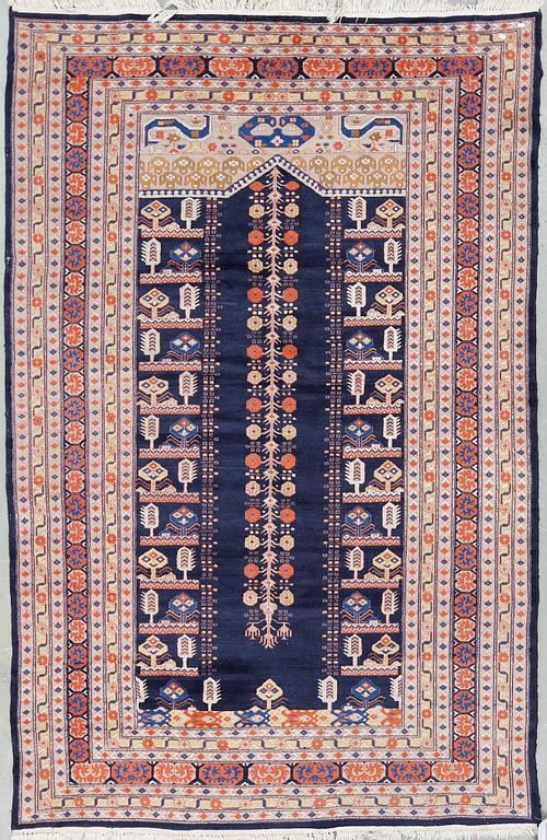 MATTA, Pakistan. Ca 233x155 cm.