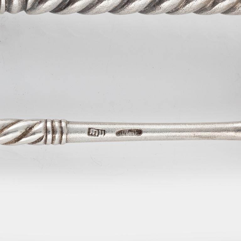 15 silver spoons, including Russia, 1896-1908.