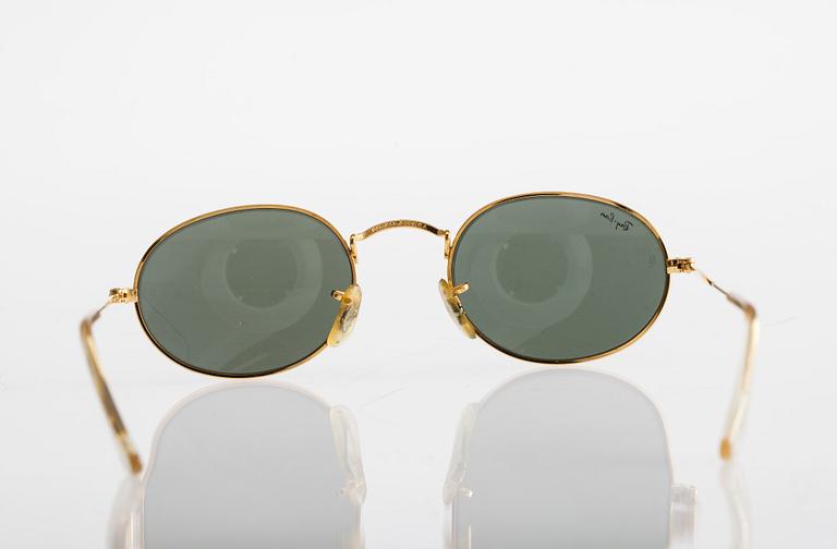 SOLGLASÖGON, Ray Ban.