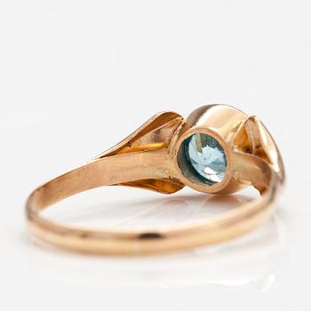 A 14K gold ring with a blue zircon. Helle Väinö, Turku 1960.