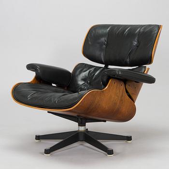 Charles & Ray Eames, 'Lounge chair' and ottoman, licensed by Mobilier International France, 1977.
