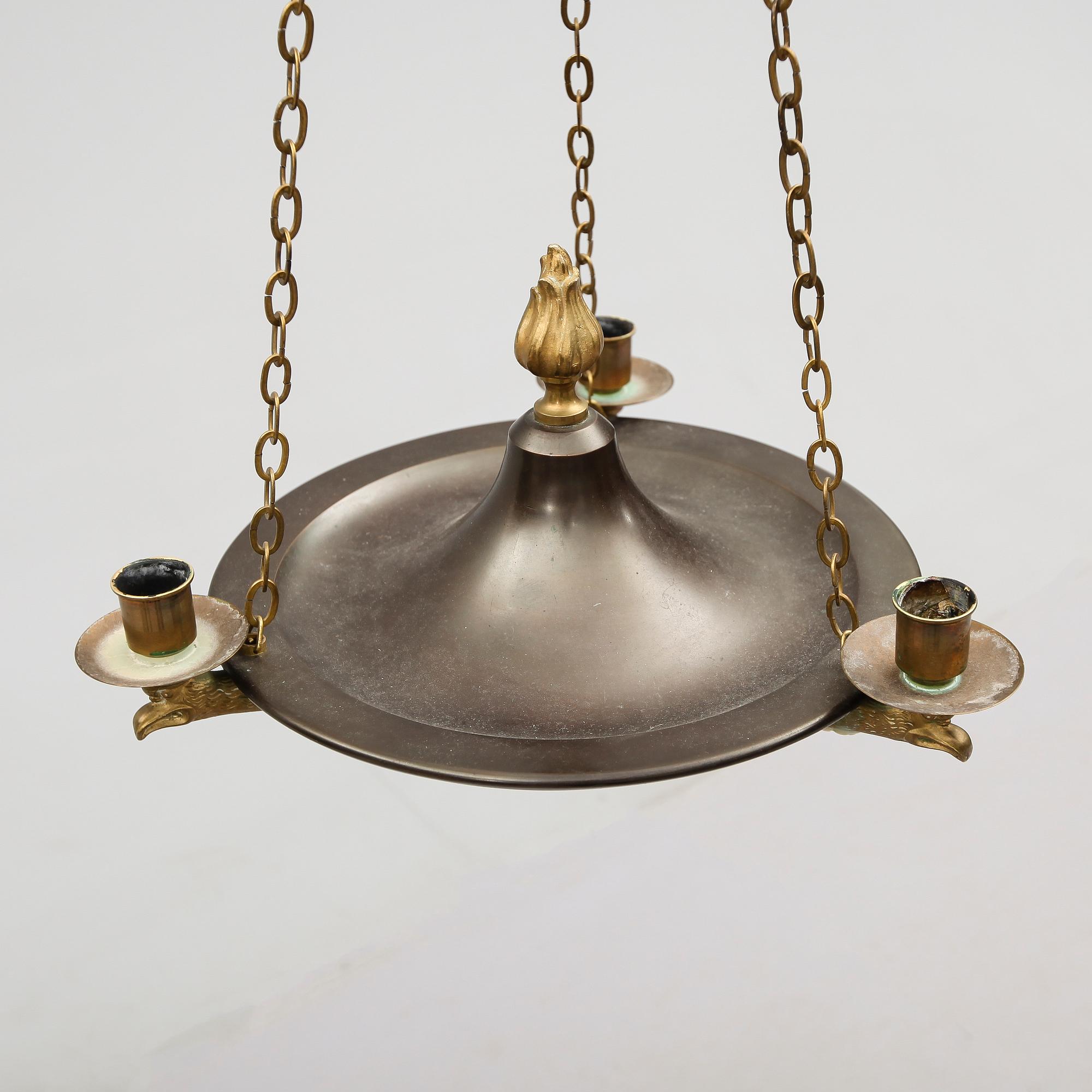 TAKAMPEL, empirestil, 1900-talets första hälft. Höjd ca 90 cm.